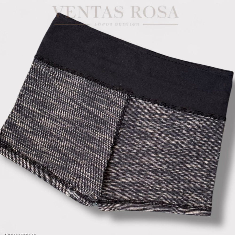 lululemon athletica mid rise Black and Gray Athletic Shorts